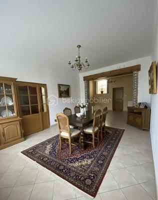 Maison de village - 248 m² - 10 pièces