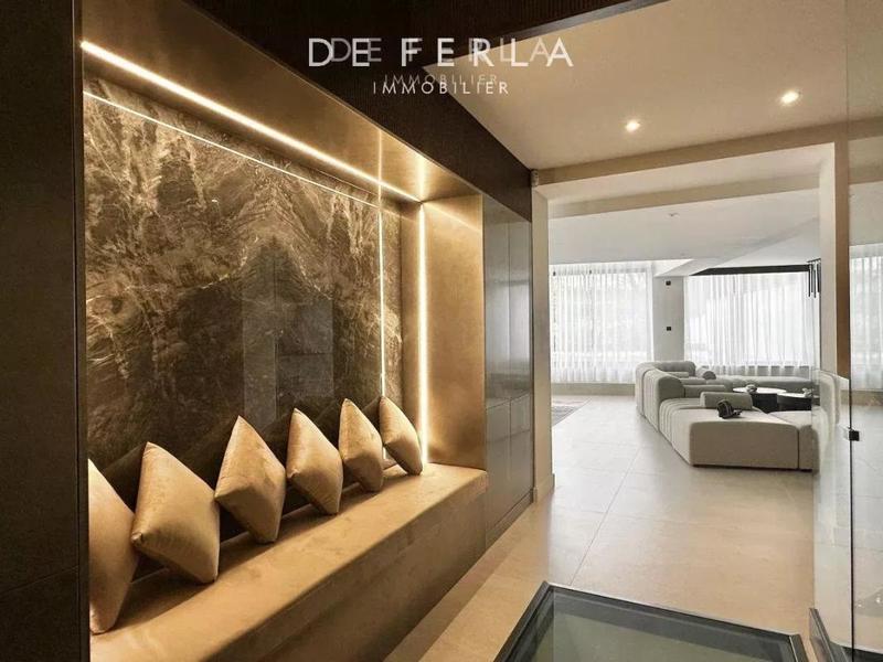 Villa - 560 m² - 8 pièces