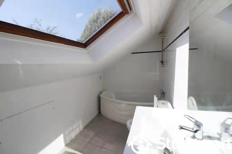 Chambre - 14 m² - 1 pièce