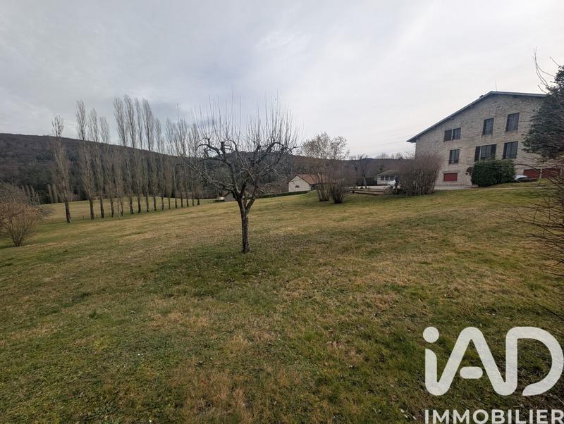 Maison - 140 m² - 12 pièces