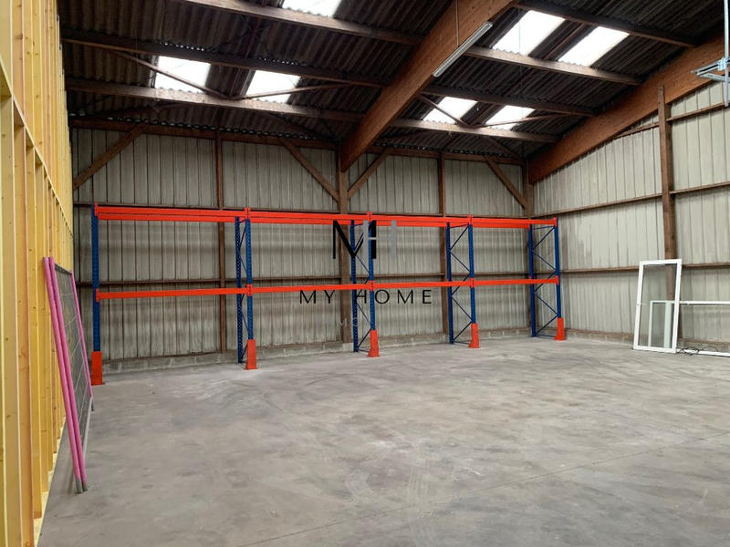 Entrepôt - 150 m²