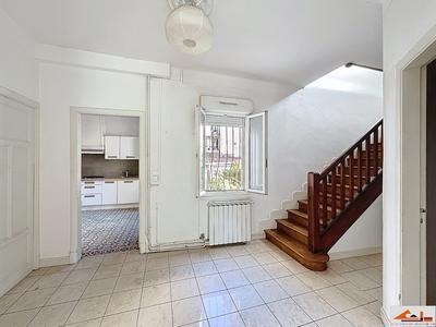 Immeuble - 150 m² - 7 pièces