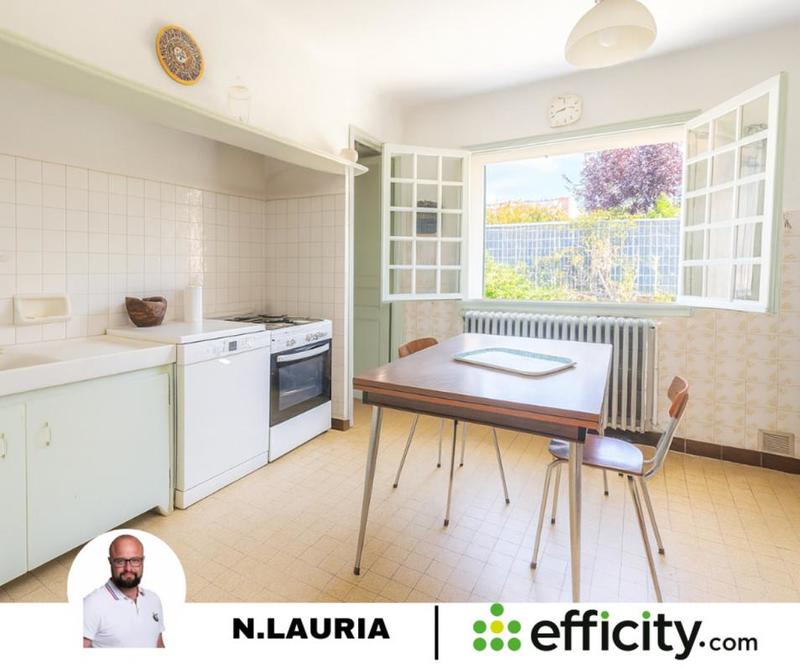 Maison - 185 m² - 9 pièces