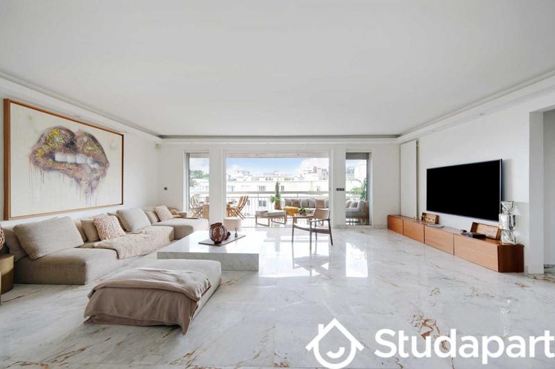 Appartement - 180 m² - 3 pièces