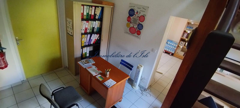 Maison - 285 m² - 11 pièces