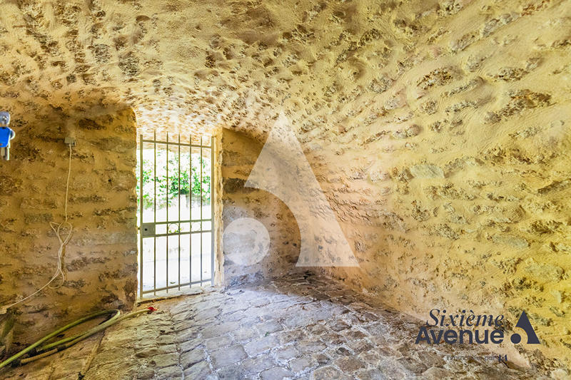 Maison - 195 m² - 6 pièces