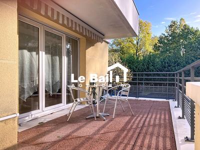 Appartement - 82 m² - 4 pièces