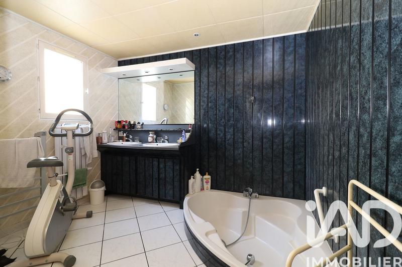 Maison - 143 m² - 5 pièces