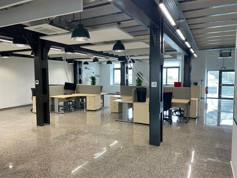 Bureau - 1 000 m²