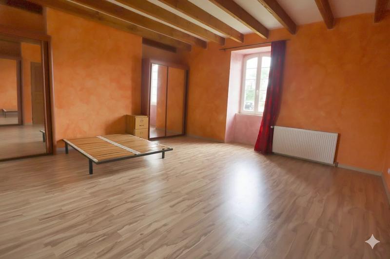 Maison - 170 m² - 5 pièces