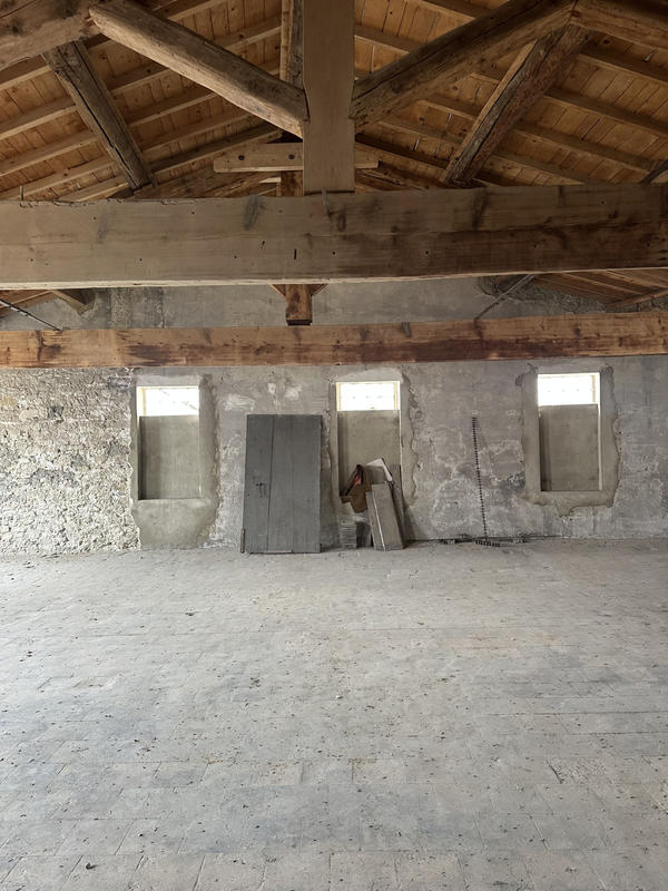 Appartement - 91 m² - 1 pièce