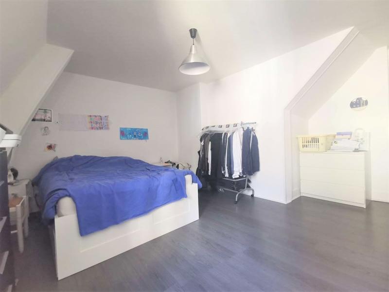 Appartement - 90 m² - 4 pièces