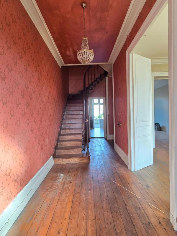 Maison - 192 m² - 8 pièces