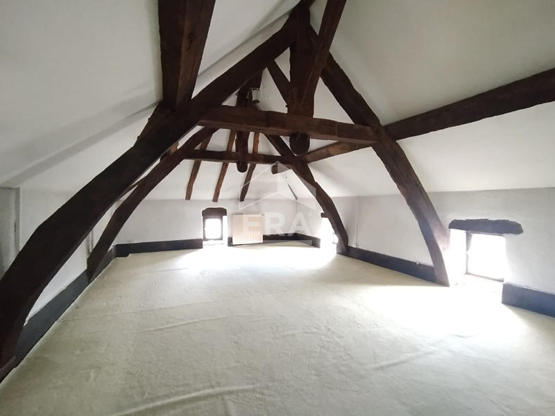 Local commercial - 1 815 m²