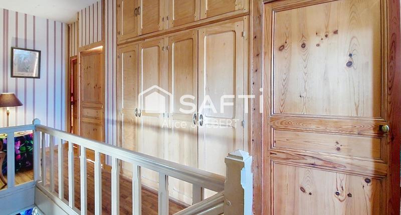 Maison - 167 m² - 6 pièces