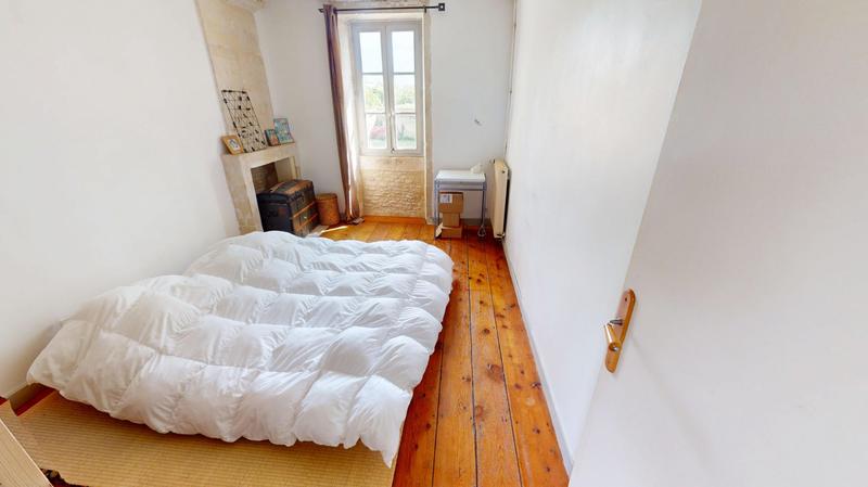 Maison - 231 m² - 7 pièces