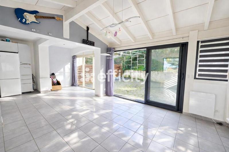 Maison - 75 m² - 4 pièces