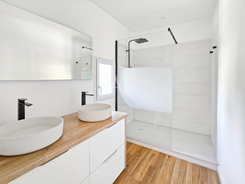 Maison - 145 m² - 5 pièces