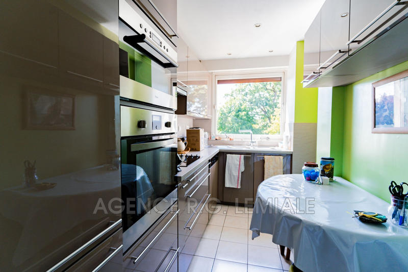 Appartement - 120 m² - 6 pièces