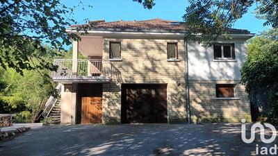 Maison de maîtres - 181 m² - 6 pièces