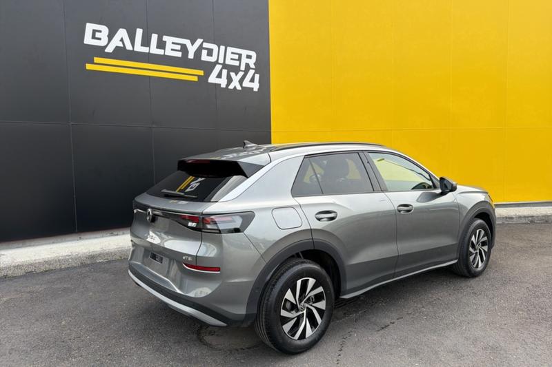 Volkswagen t-Roc Etsi 150 Dsg Life Plus