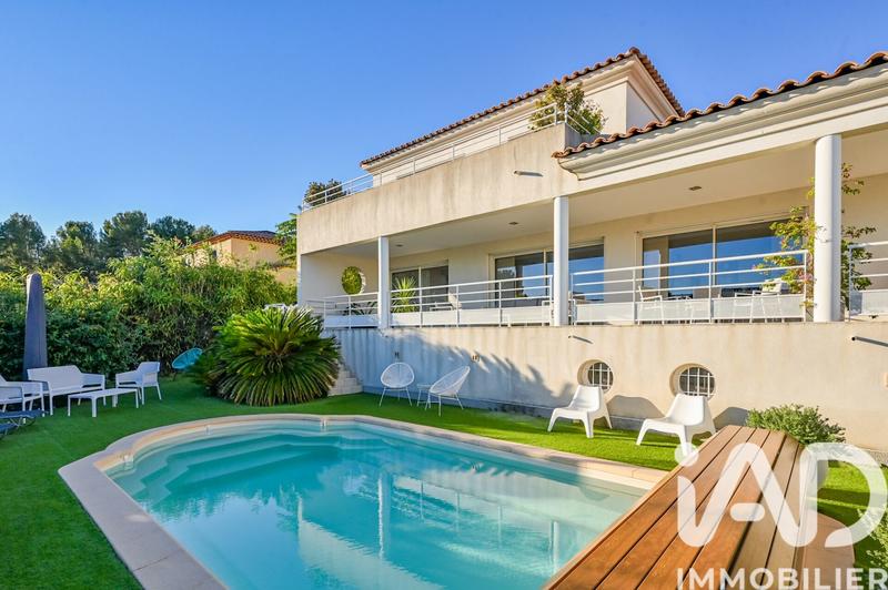 Maison de maîtres - 190 m² - 5 pièces