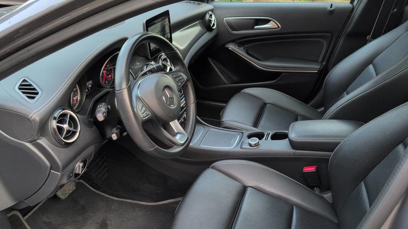 Mercedes Classe Gla 220 2.1 CDi 170 7g-Dct Starlight Edition - Automatique Toit ouvrant