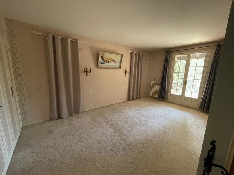 Maison - 258 m² - 9 pièces