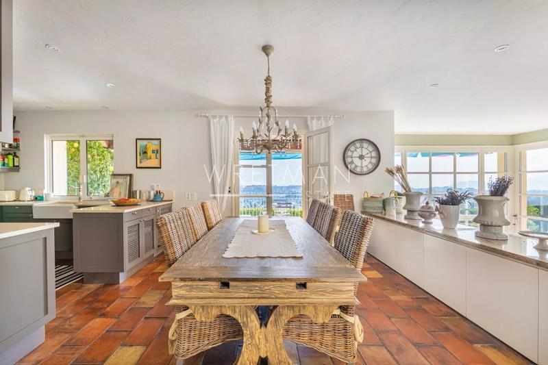 Villa - 280 m² - 7 pièces