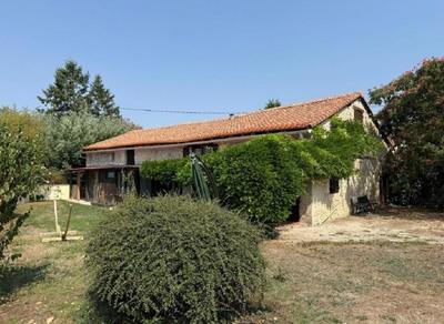 Maison - 140 m² - 9 pièces