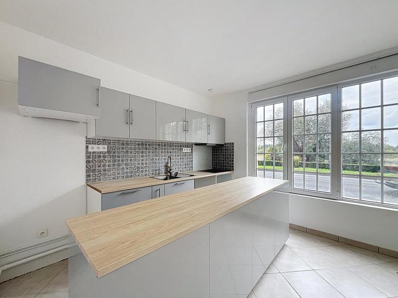 Appartement ancien - 85 m² - 3 pièces