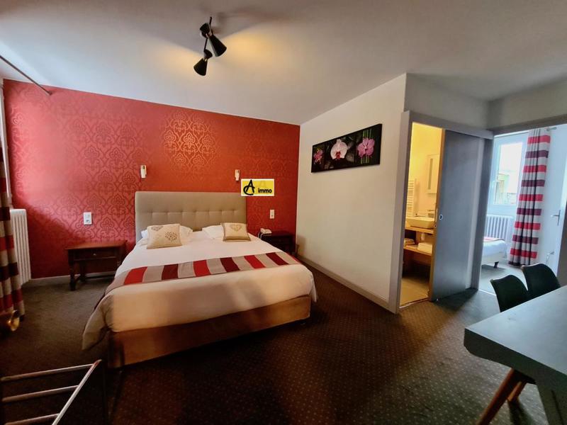 Bureau - 756 m² - 17 pièces