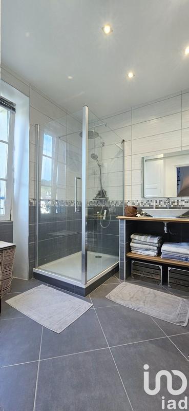 Maison - 158 m² - 6 pièces