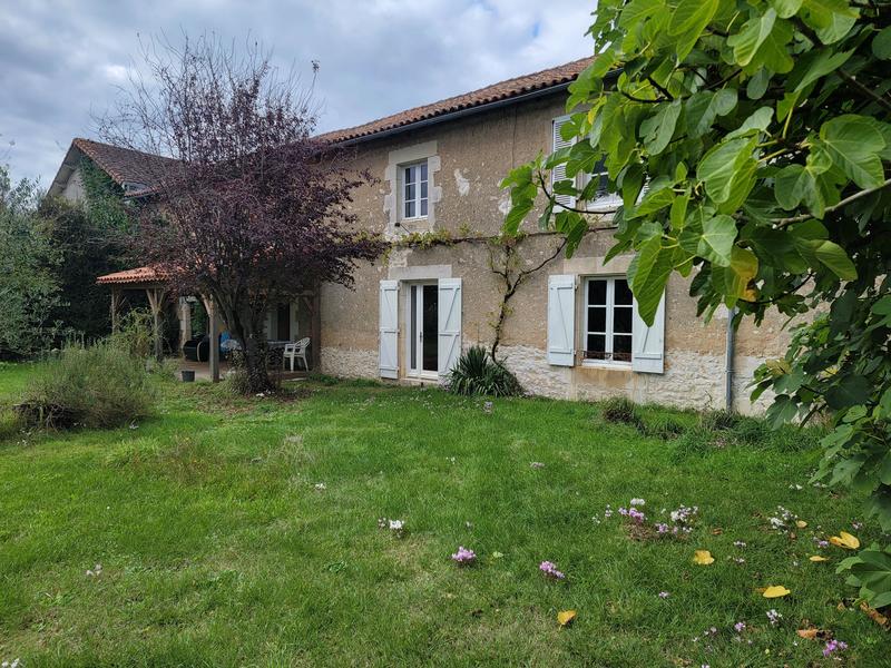 Maison ancienne - 160 m² - 6 pièces