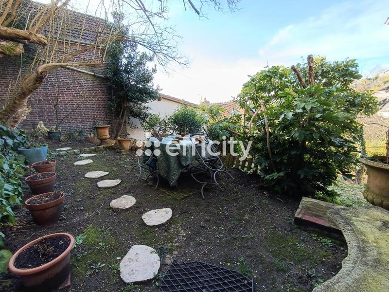 Maison - 140 m² - 7 pièces