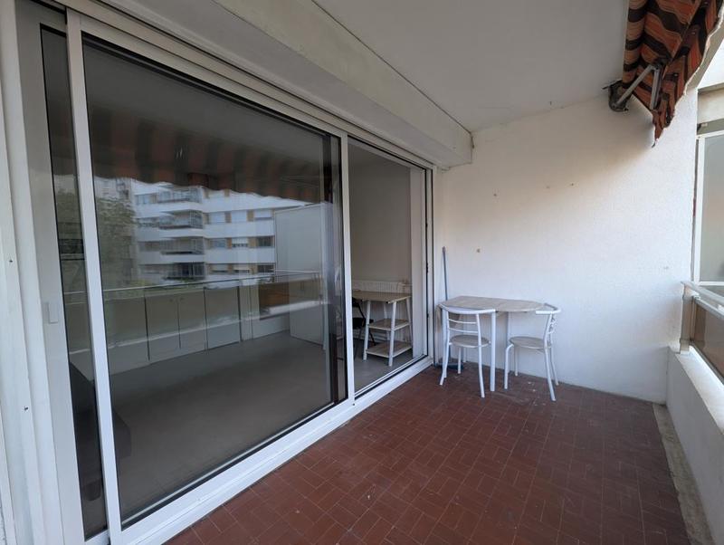 Studio - 16 m² - 1 pièce