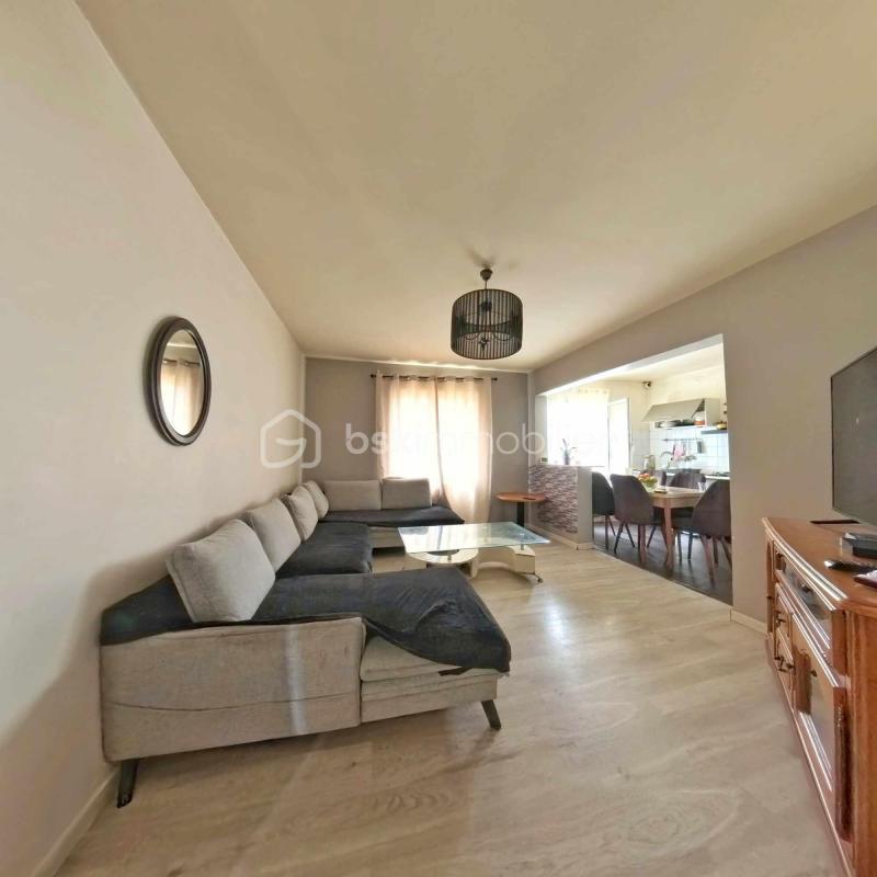 Maison - 90 m² - 6 pièces