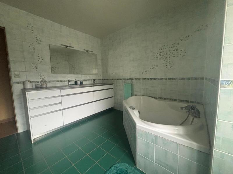 Maison - 160 m² - 7 pièces