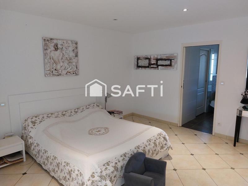 Villa - 634 m² - 21 pièces