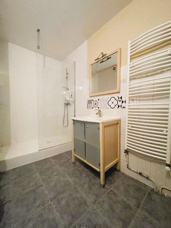 Maison - 93 m² - 5 pièces