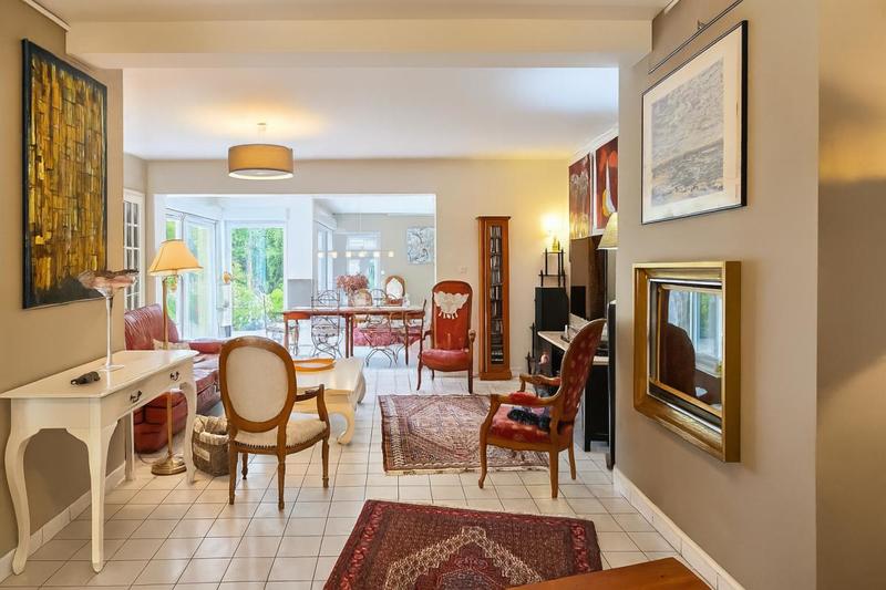 Maison - 177 m² - 9 pièces