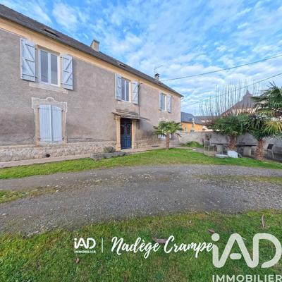 Maison - 180 m² - 5 pièces