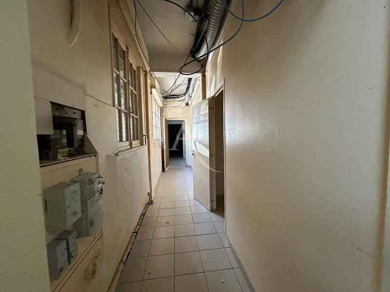 Local commercial - 200 m²