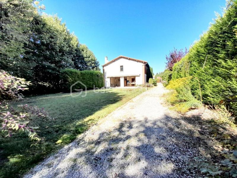 Maison - 193 m² - 8 pièces