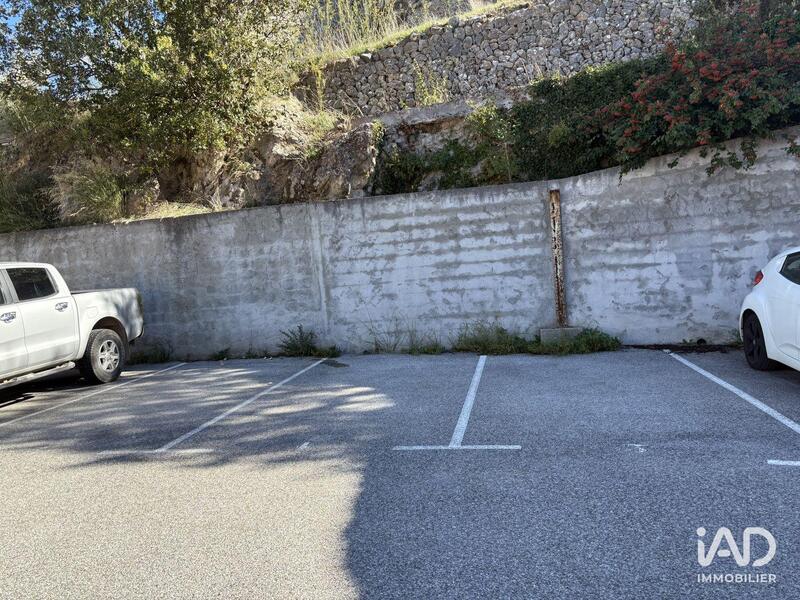 Maison - 179 m² - 13 pièces