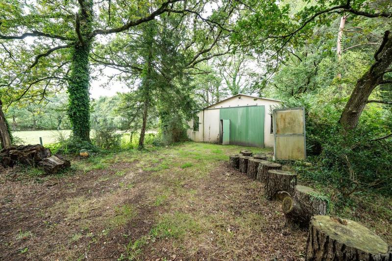 Propriété - 227 m² - 6 pièces