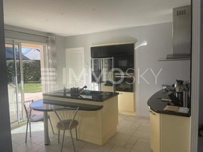 Villa - 140 m² - 5 pièces