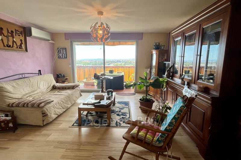 Appartement - 75 m² - 4 pièces