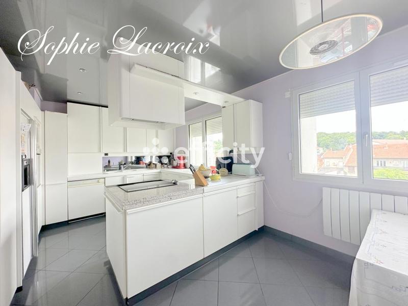 Appartement - 122 m² - 3 pièces