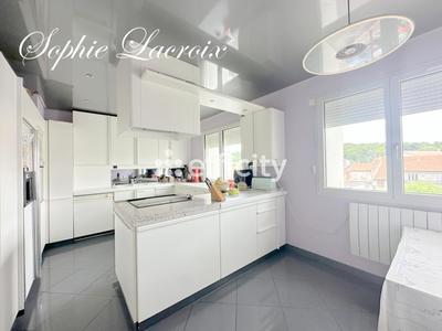 Appartement - 122 m² - 3 pièces